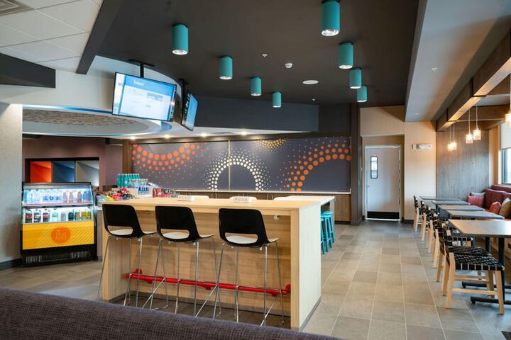 Breakfast/Coffee Service 66 of 88