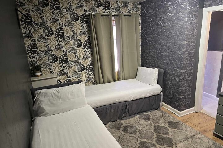 Room 14 of 48