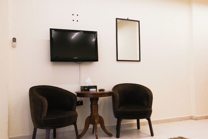 Room 49 of 83