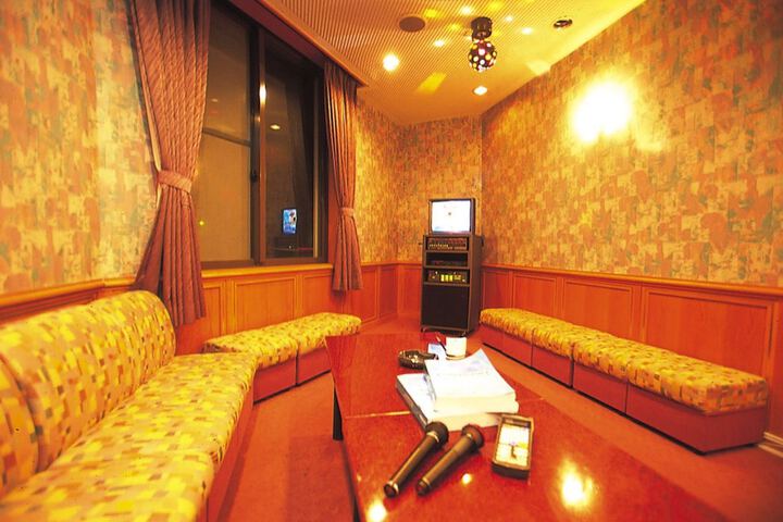 Room 30 of 83