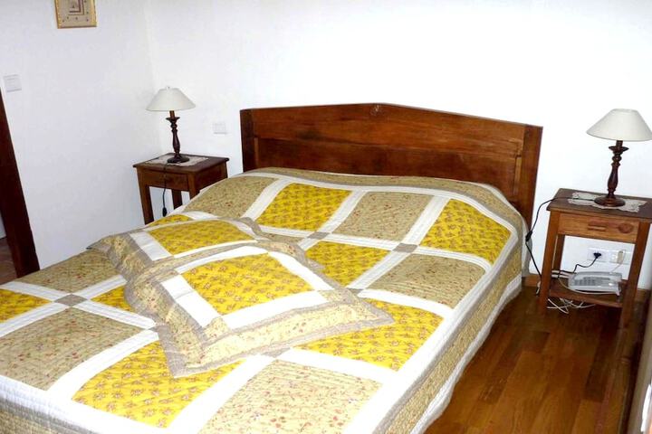 Room 3 of 12