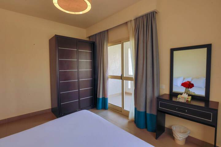Room 10 of 68