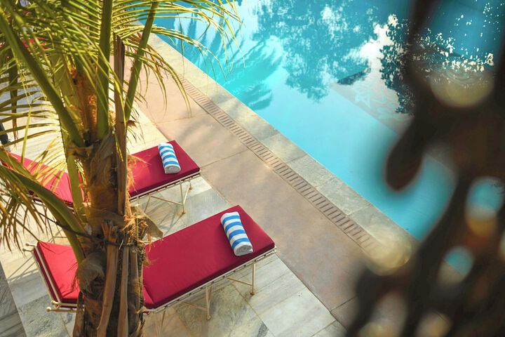 Pool 33 of 48