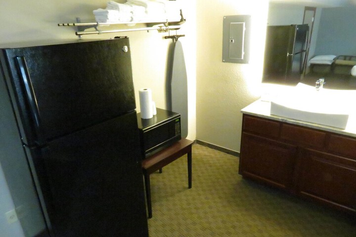 Room 14 of 22