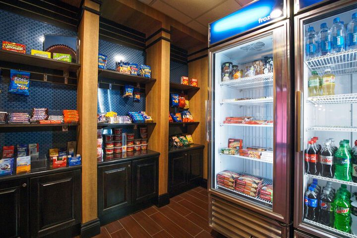 Snack bar