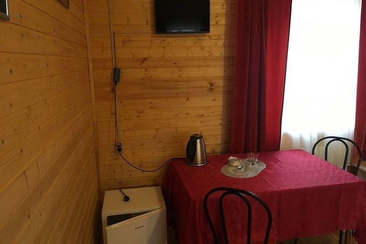 Room 16 of 46
