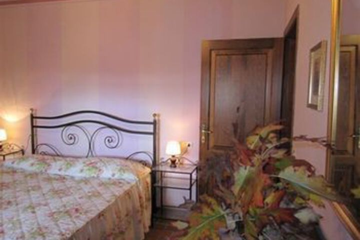 Room 15 of 33
