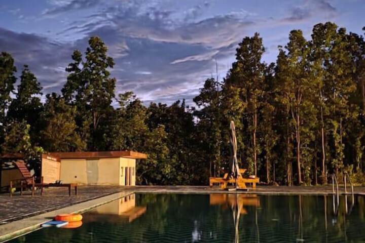Pool 56 of 129