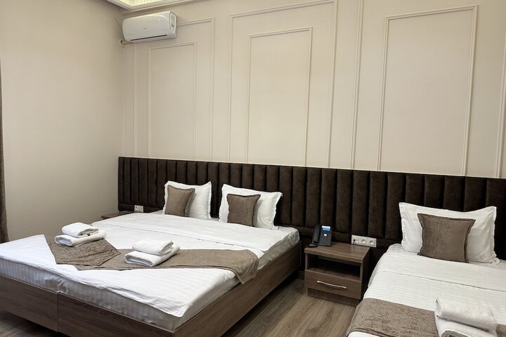 Room 25 of 69