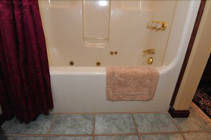 Room 4 of 34