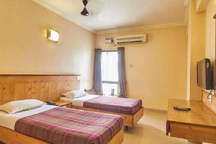 Room 10 of 22