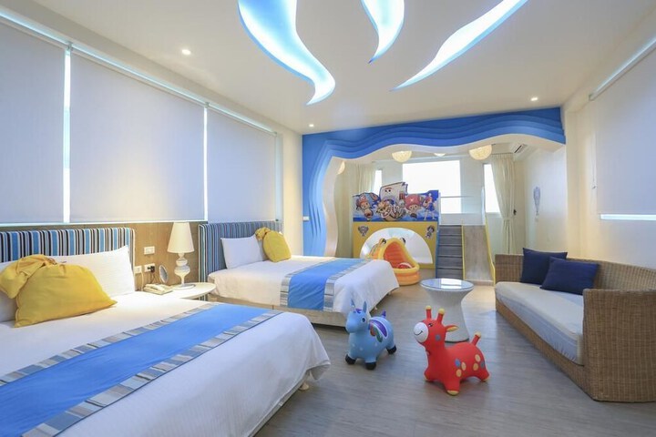Room 3 of 48