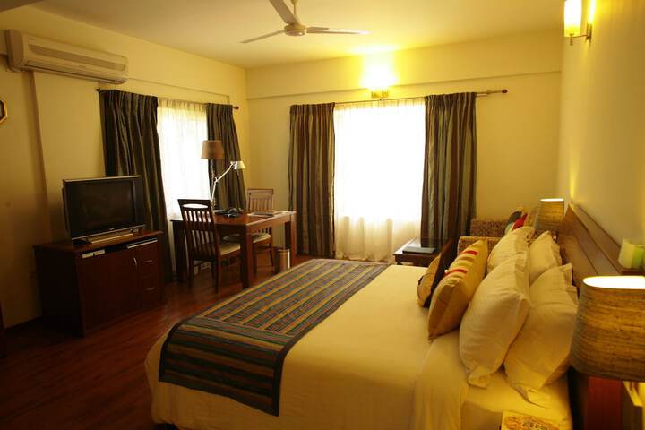 Room 3 of 41