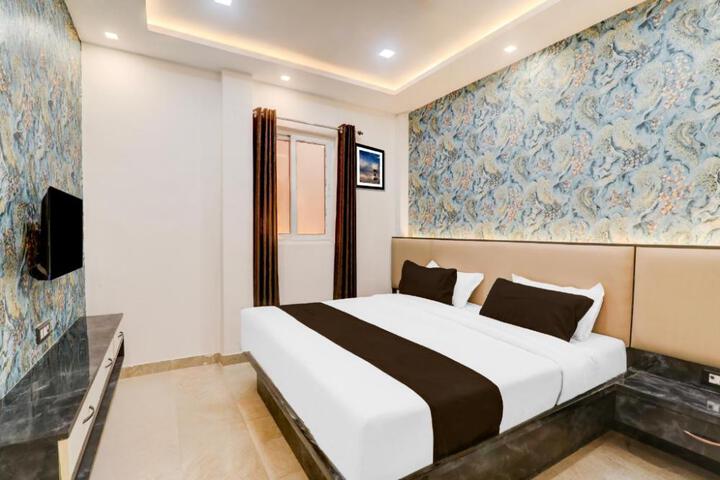 HOTEL O APPLE INN BEHIND STATE BANK OF INDIA