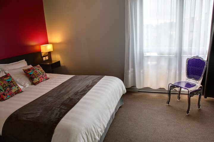 Room 6 of 46
