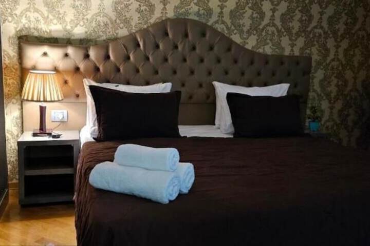Room 37 of 70