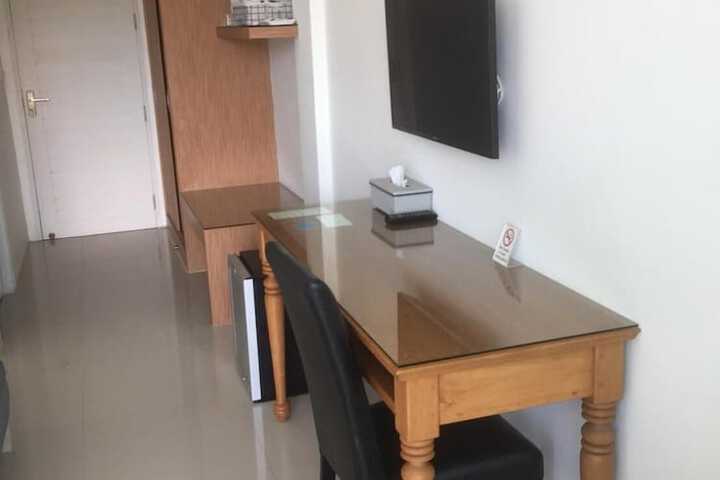 Room 17 of 46