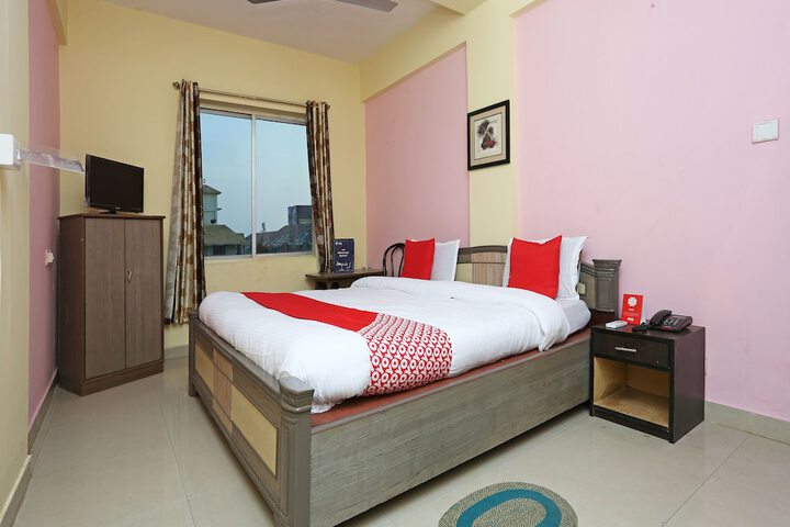 Room 4 of 15