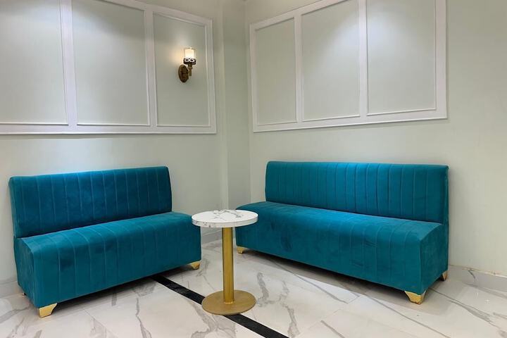 Room 10 of 18