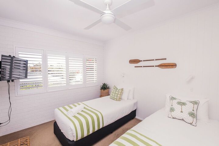 Room 4 of 35