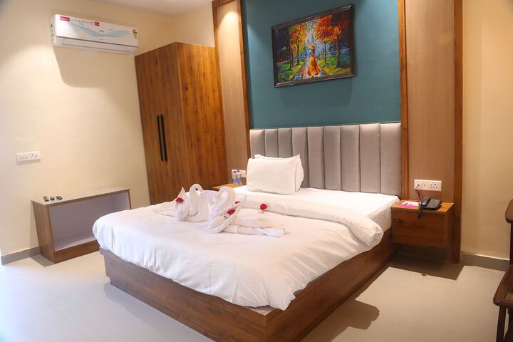 Room 3 of 14