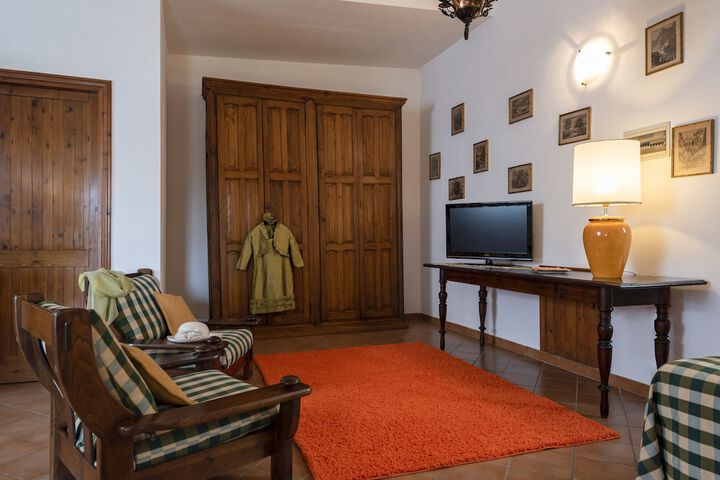 Room 56 of 184