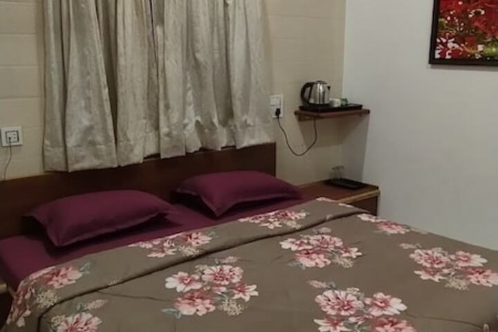 Room 9 of 39