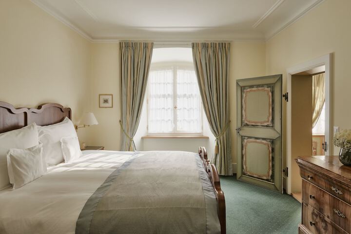 Room 8 of 41
