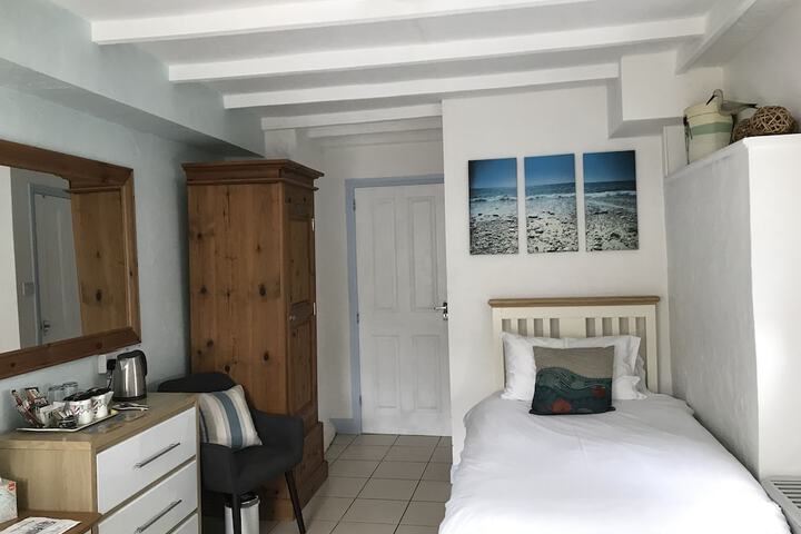 Room 19 of 22