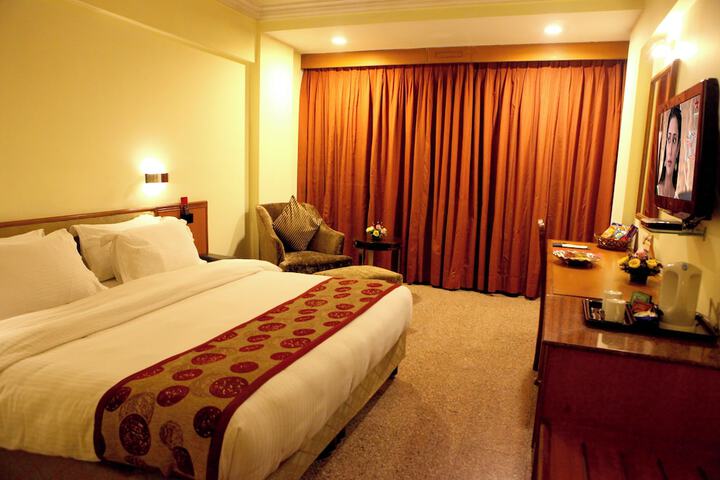 Room 12 of 49
