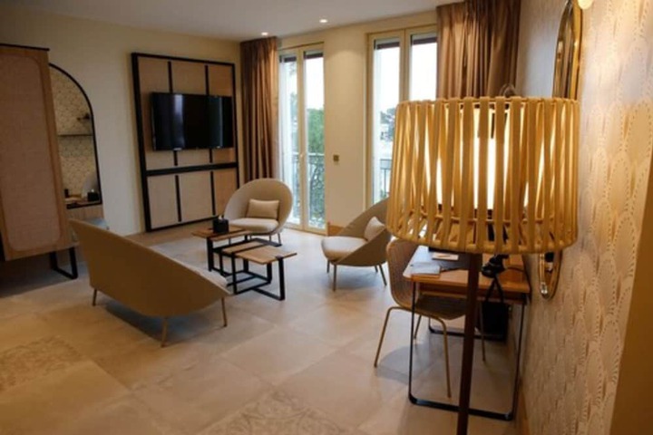 Room 65 of 135