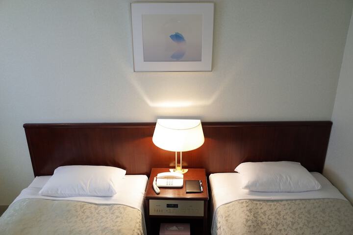 Room 42 of 120