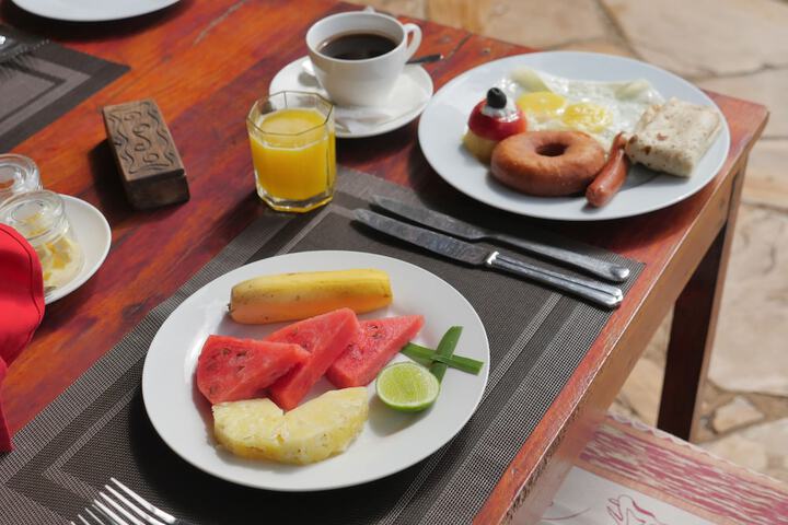 Breakfast/Coffee Service 27 of 40