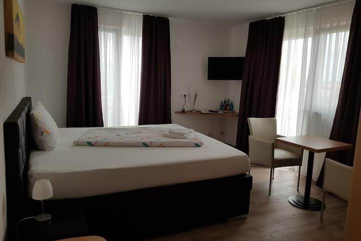 Room 13 of 54