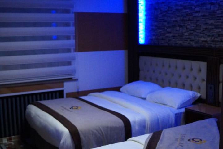 Room 12 of 35