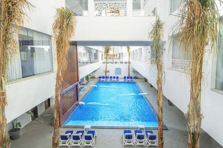 Pool 50 of 83