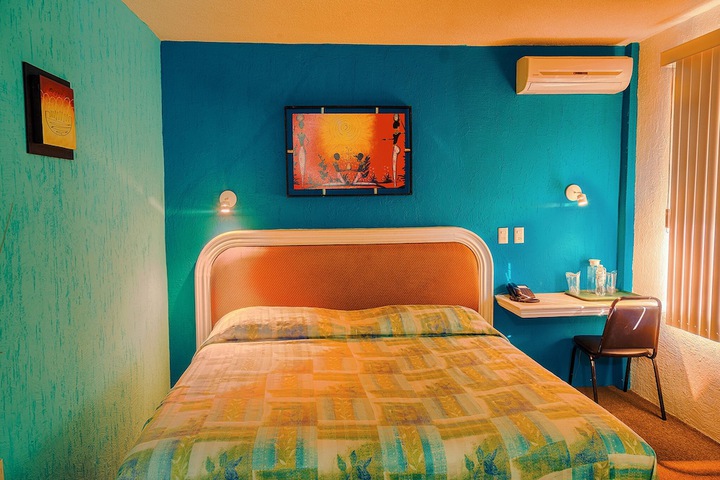 Room 8 of 8