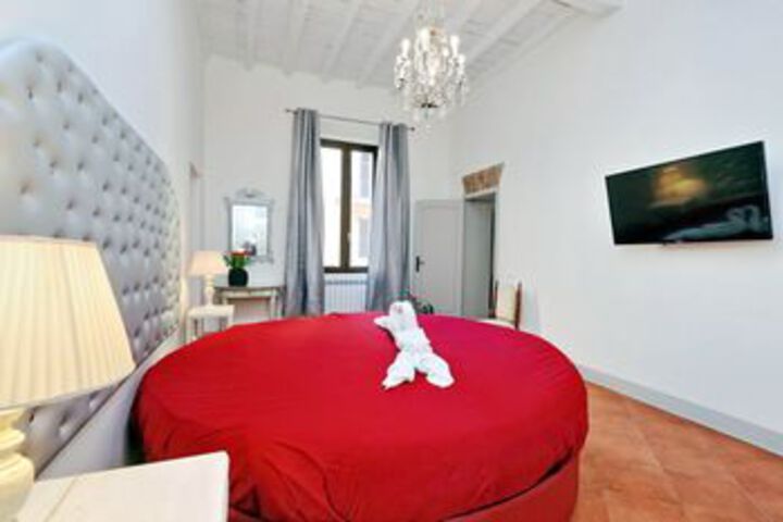 Room 15 of 28