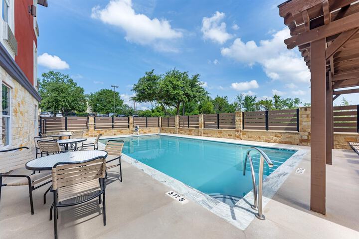 Pool 44 of 56