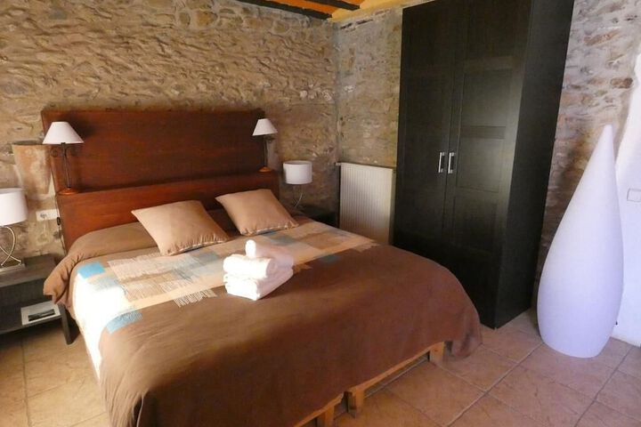 Room 10 of 29