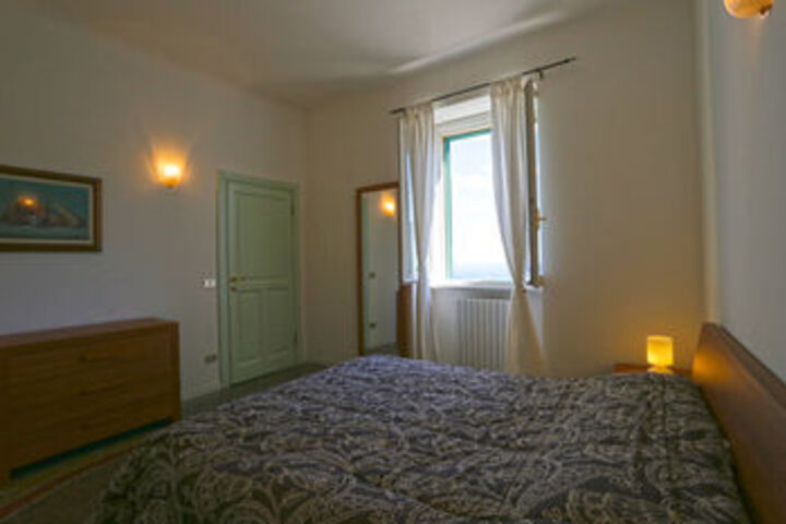 Room 53 of 105