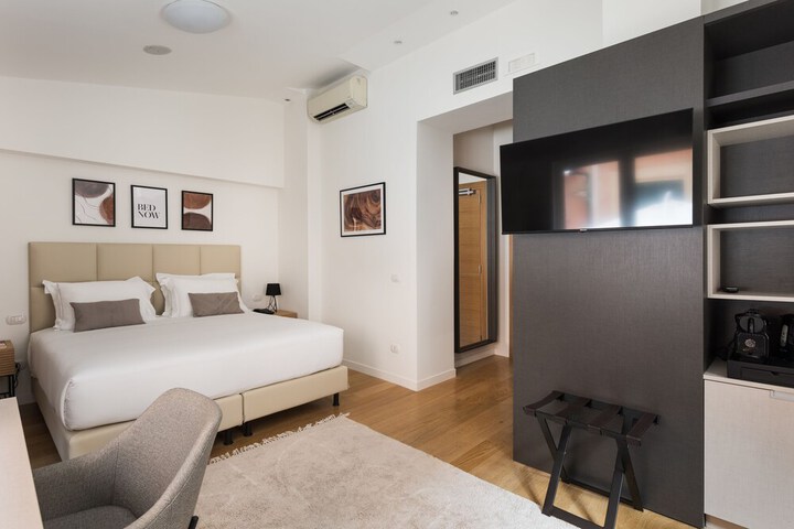 Room 5 of 36