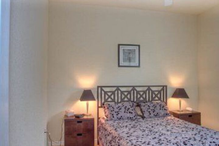 Room 8 of 24