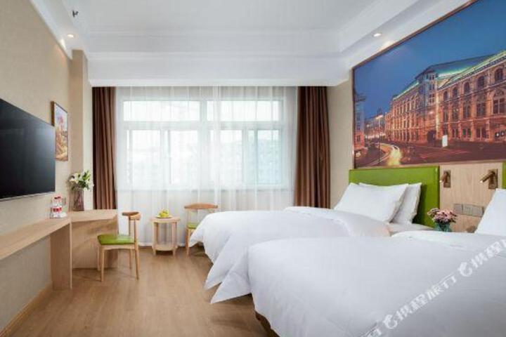 Vienna Hotel (Jining railway station Institute of technology store)