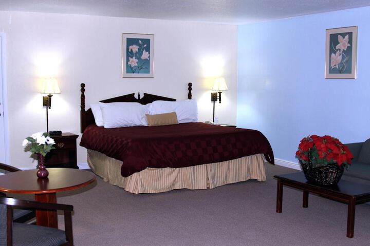 Room 10 of 35