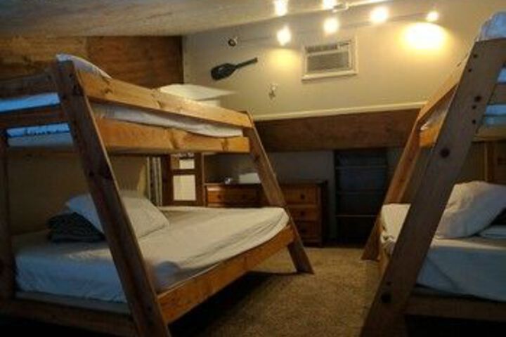 Room 10 of 20