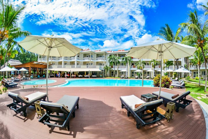 Pools & Facilities