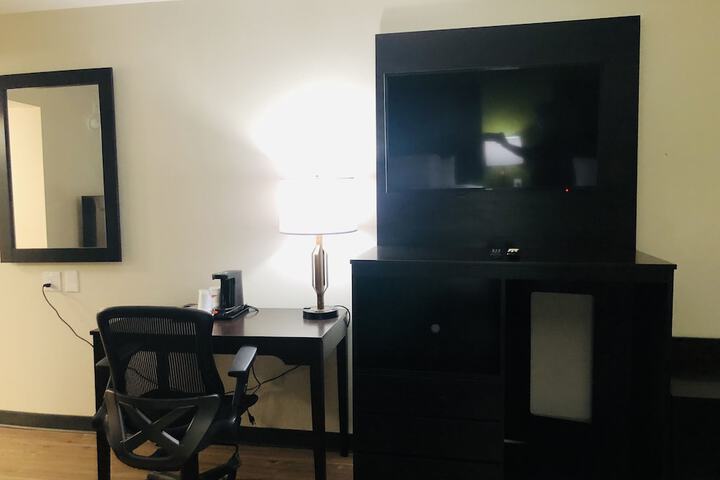 Room 16 of 72