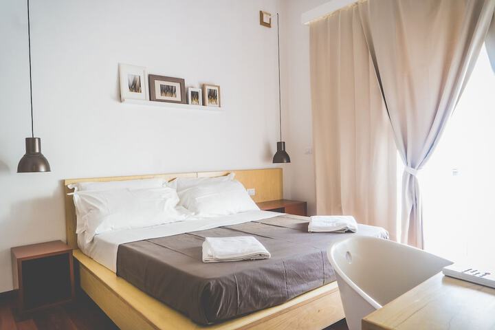 Room 11 of 31