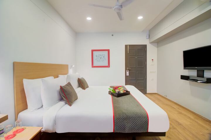 Room 26 of 40